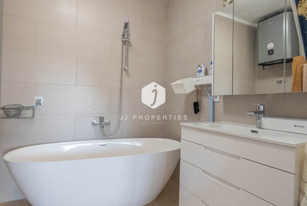 Resale - Villa -
San Miguel de Salinas - Inland