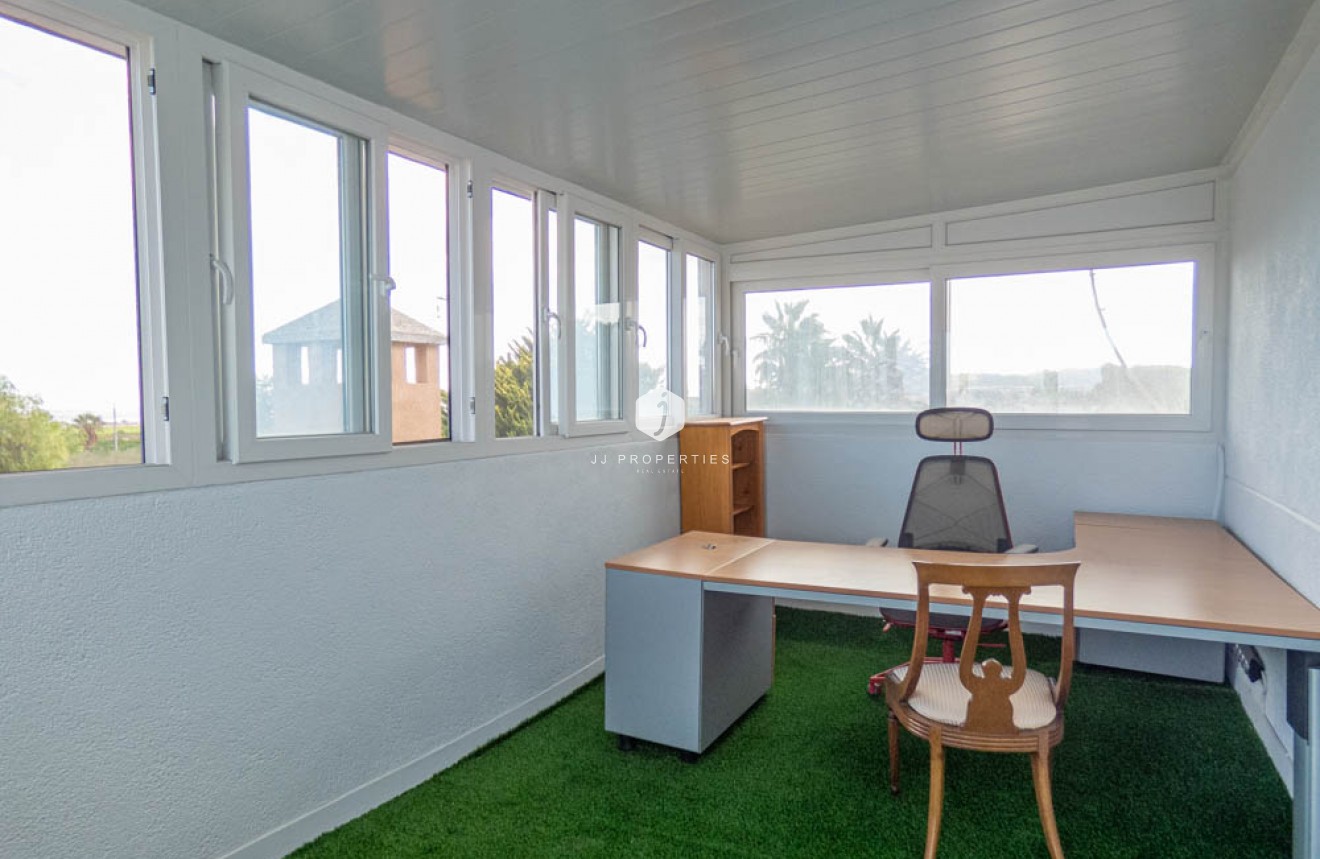 Resale - Villa -
San Miguel de Salinas - Inland