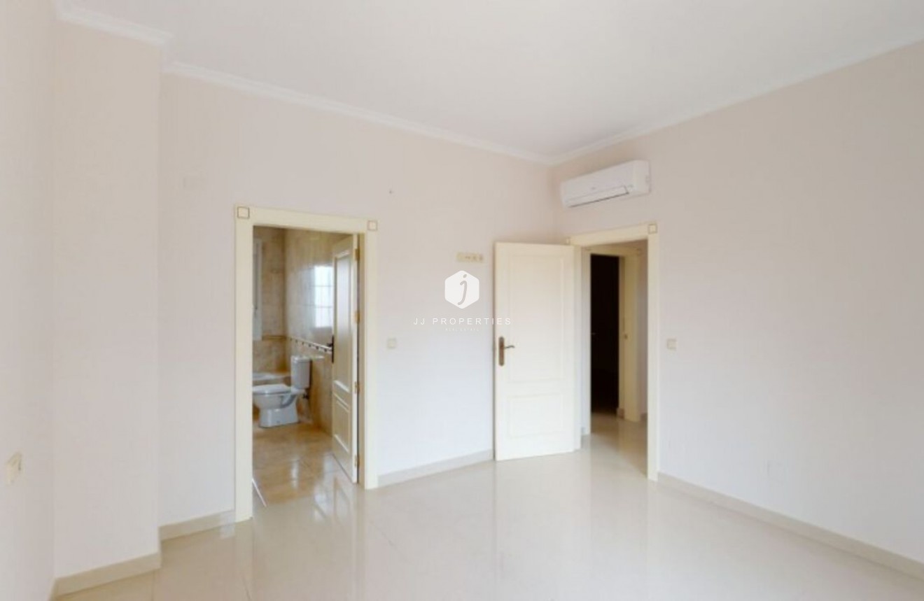 Resale - Villa -
Cabo Roig - Costa Blanca