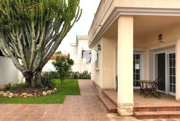 Resale - Villa -
Cabo Roig - Costa Blanca