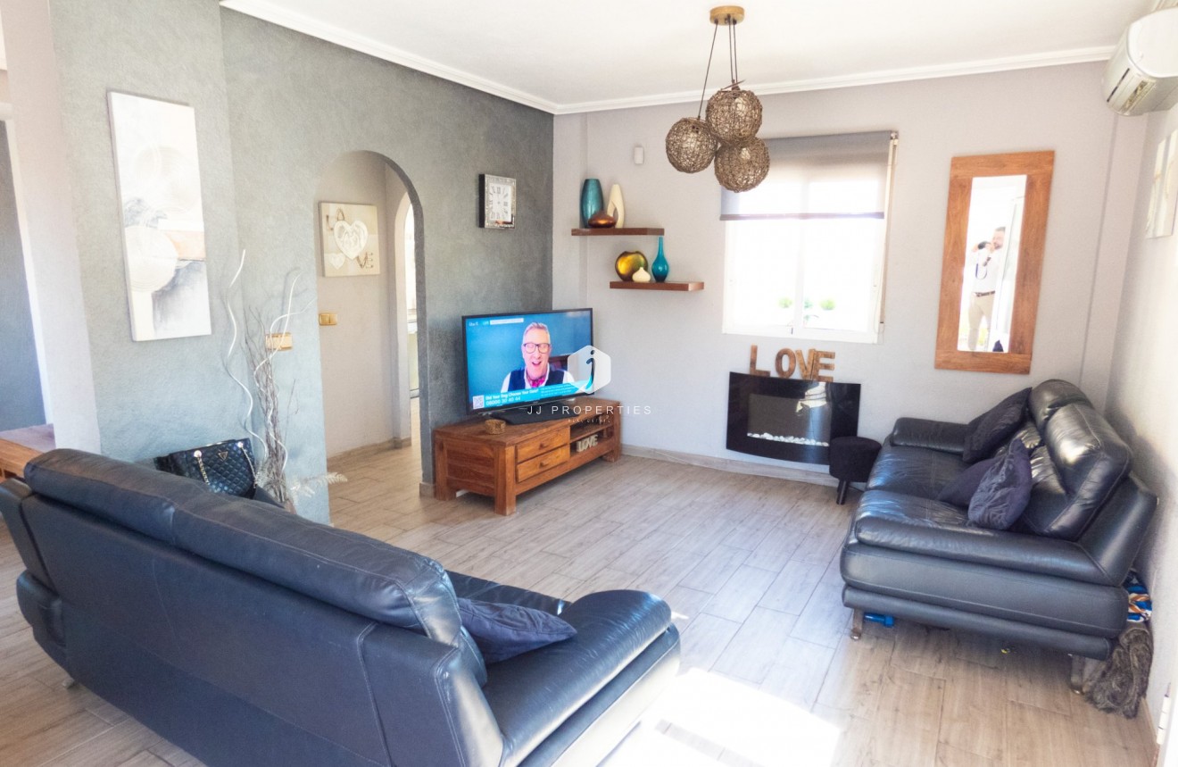 D'occasion - Villa -
Playa Flamenca - Costa Blanca