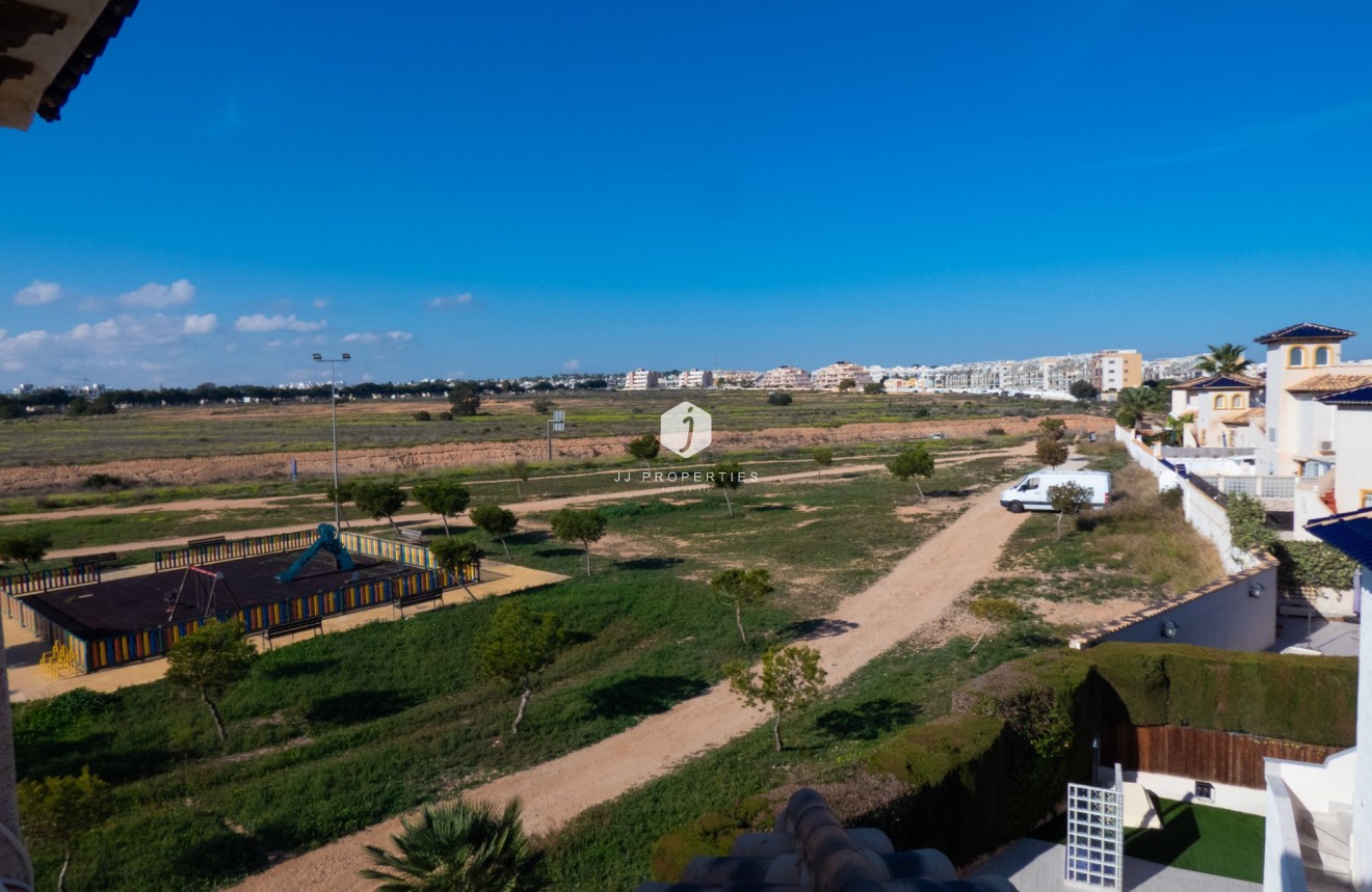 D'occasion - Villa -
Playa Flamenca - Costa Blanca