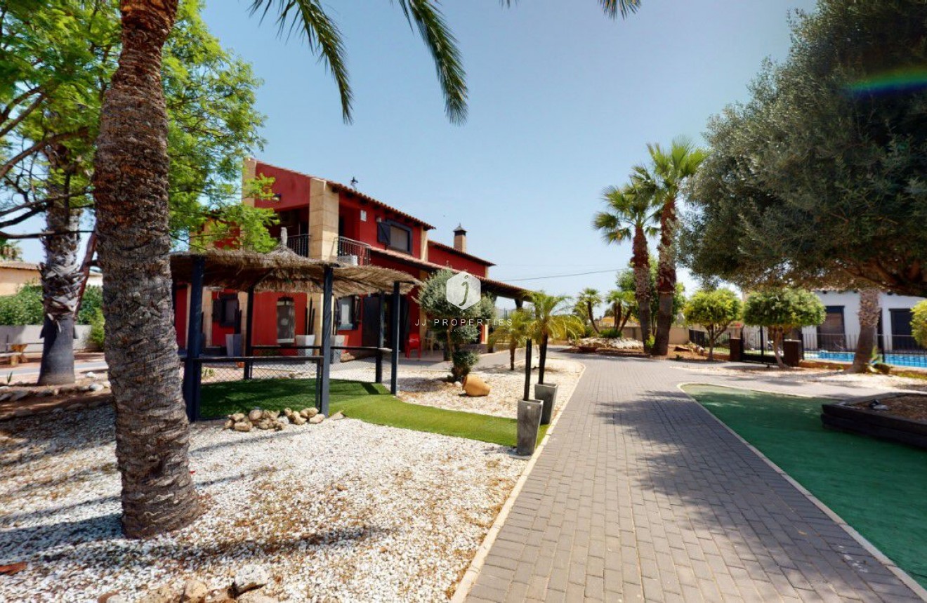 Resale - Villa -
Catral - Costa Blanca