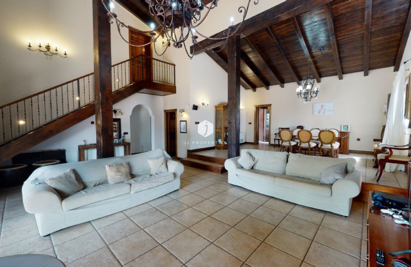 Resale - Villa -
Catral - Costa Blanca