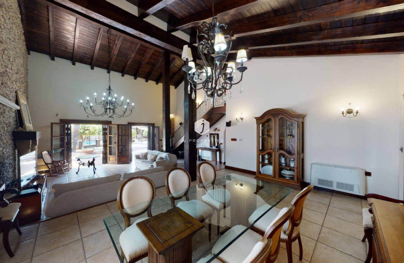 Resale - Villa -
Catral - Costa Blanca