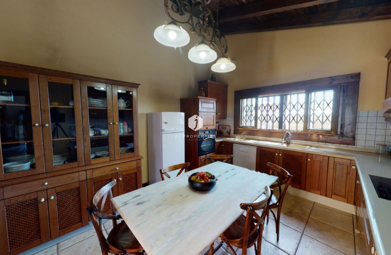 Resale - Villa -
Catral - Costa Blanca