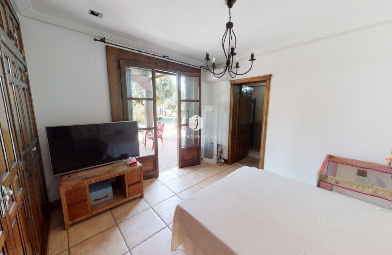 Resale - Villa -
Catral - Costa Blanca