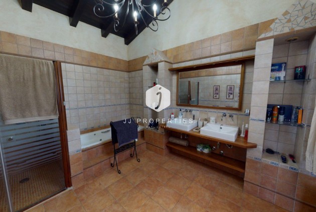 Resale - Villa -
Catral - Costa Blanca