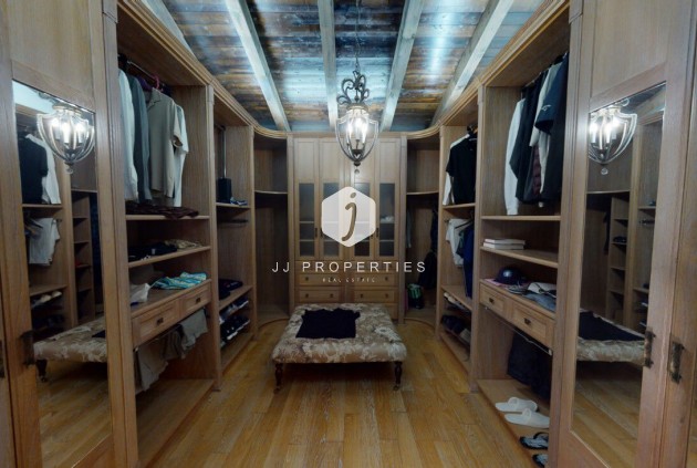 Resale - Villa -
Catral - Costa Blanca