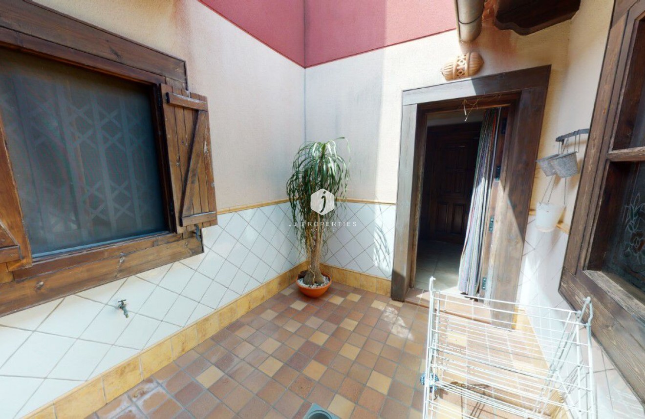 Resale - Villa -
Catral - Costa Blanca