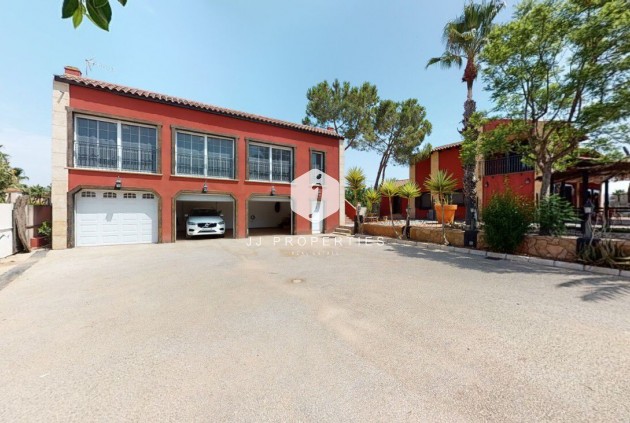 Resale - Villa -
Catral - Costa Blanca