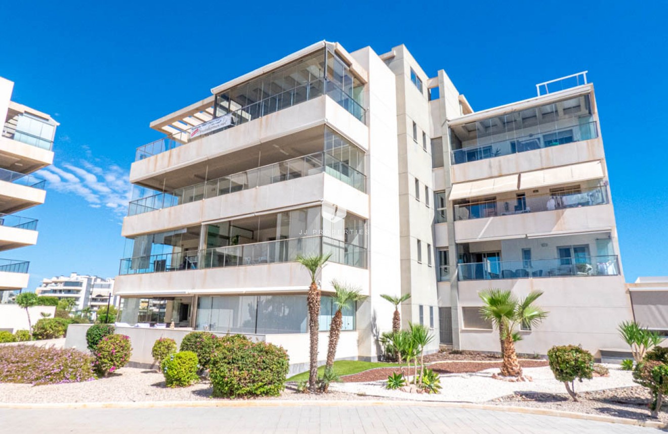 Z drugiej ręki - Mieszkanie w bloku -
Los Dolses - Inland