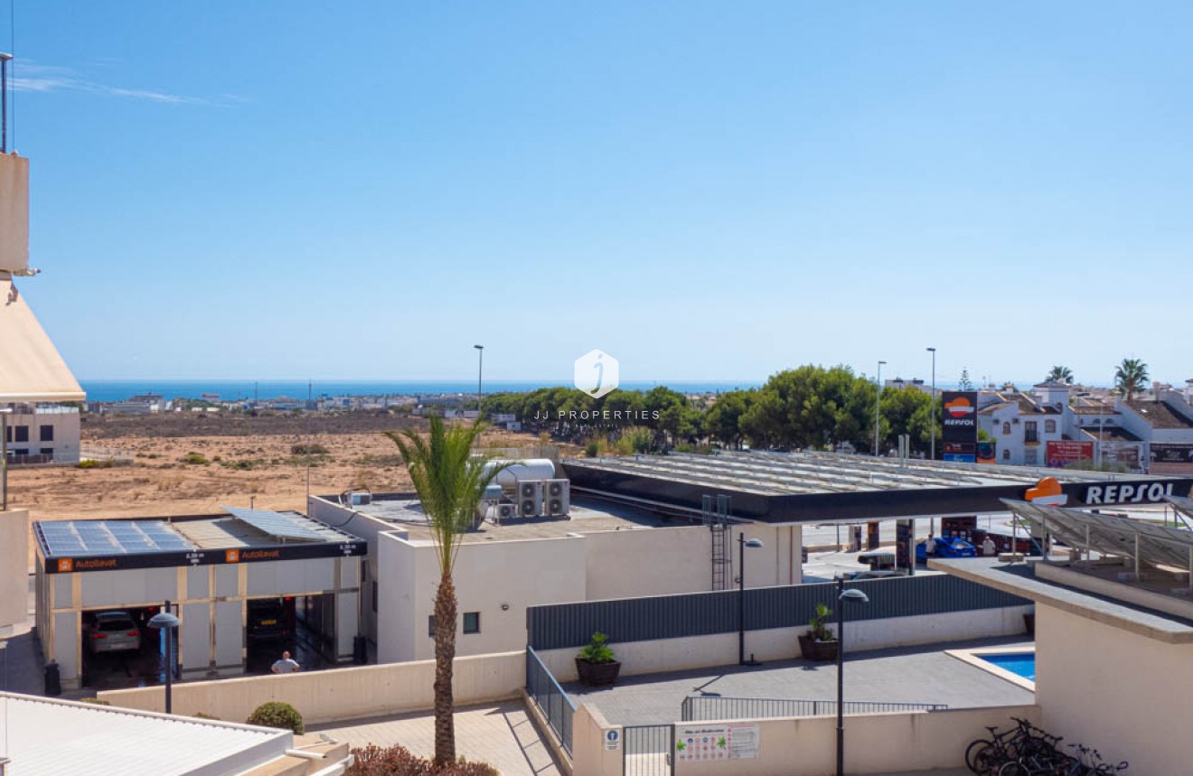 Z drugiej ręki - Mieszkanie w bloku -
Los Dolses - Inland