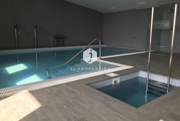 Z drugiej ręki - Mieszkanie w bloku -
Los Dolses - Inland