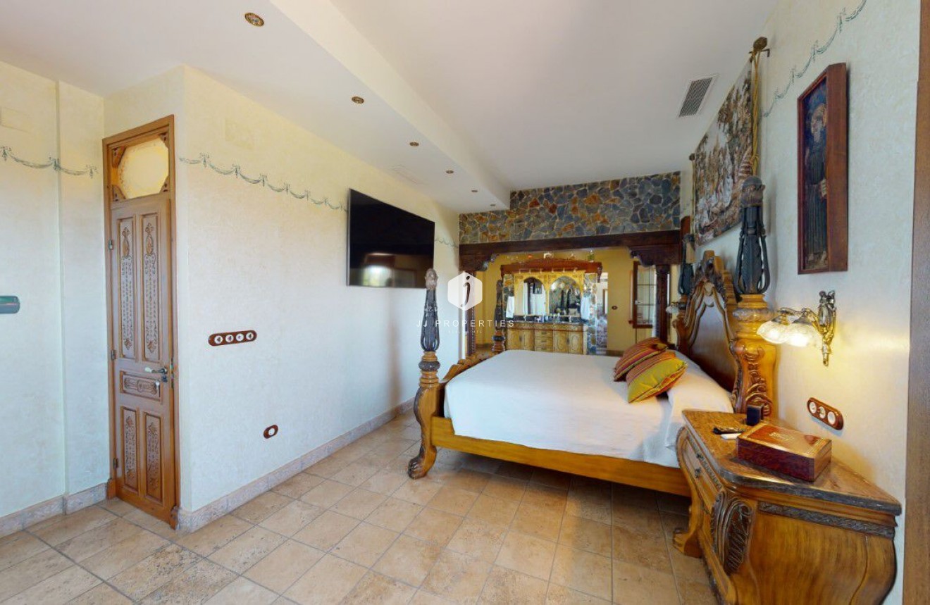 Resale - Villa -
Almoradí - Inland