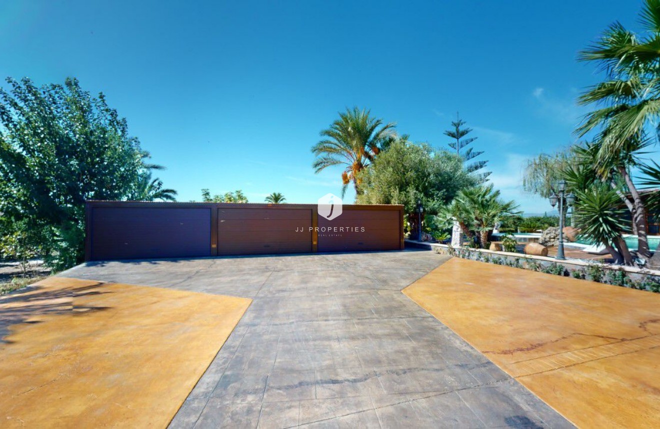 Resale - Villa -
Almoradí - Inland