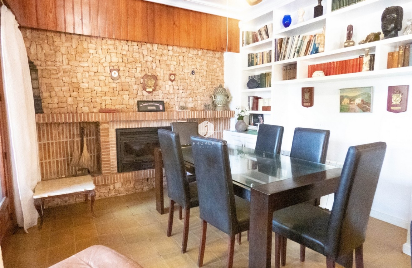 Resale - Villa -
Dehesa de Campoamor - Costa Blanca