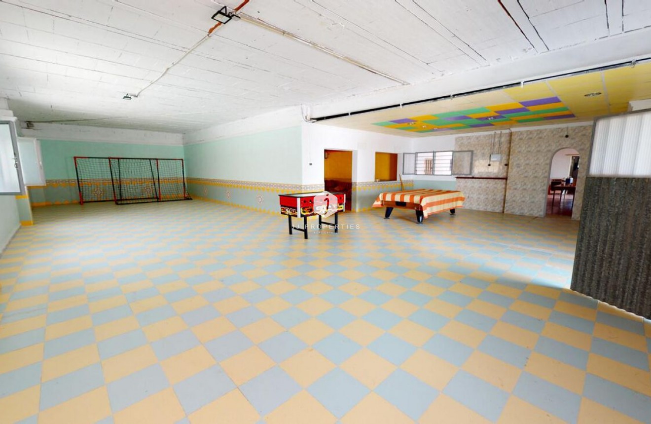 Aus zweiter Hand - Chalet -
Albatera - Inland