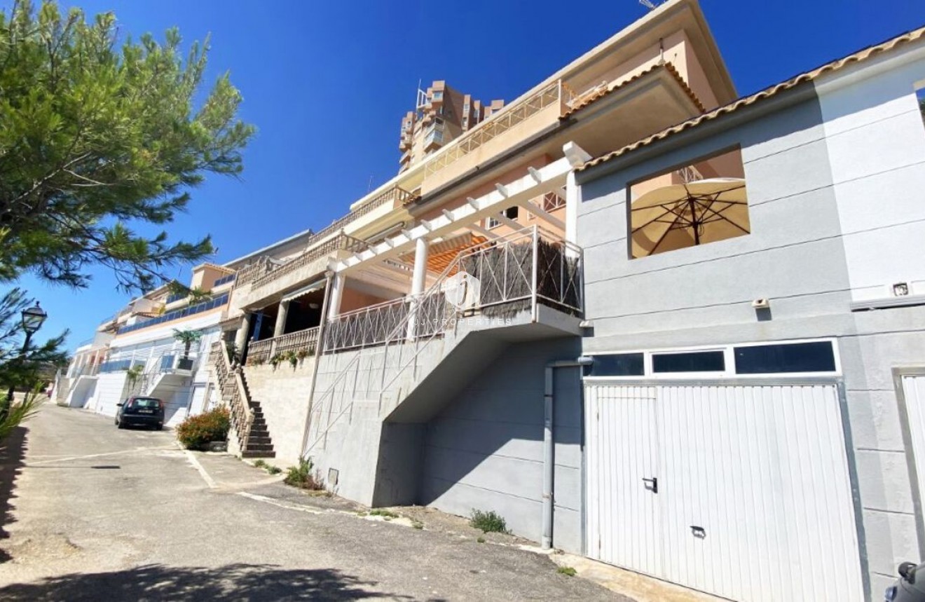 Resale - Villa -
Campoamor - Costa Blanca
