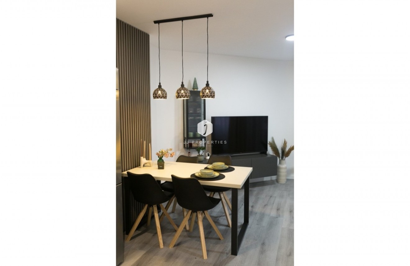 Resale - Apartment / flat -
Torrevieja - Costa Blanca