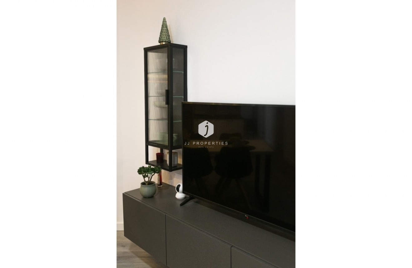 Resale - Apartment / flat -
Torrevieja - Costa Blanca