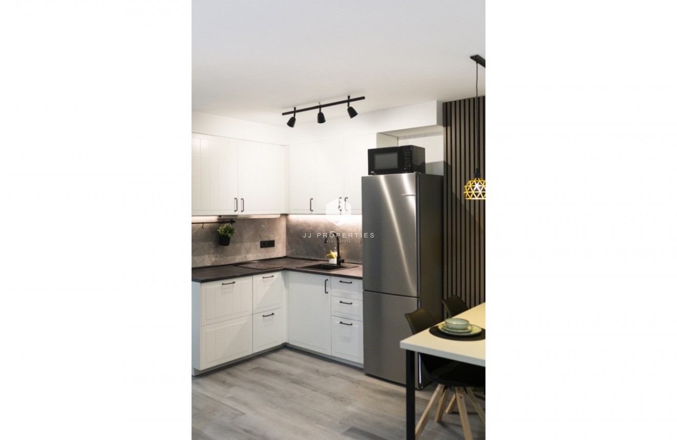 Resale - Apartment / flat -
Torrevieja - Costa Blanca