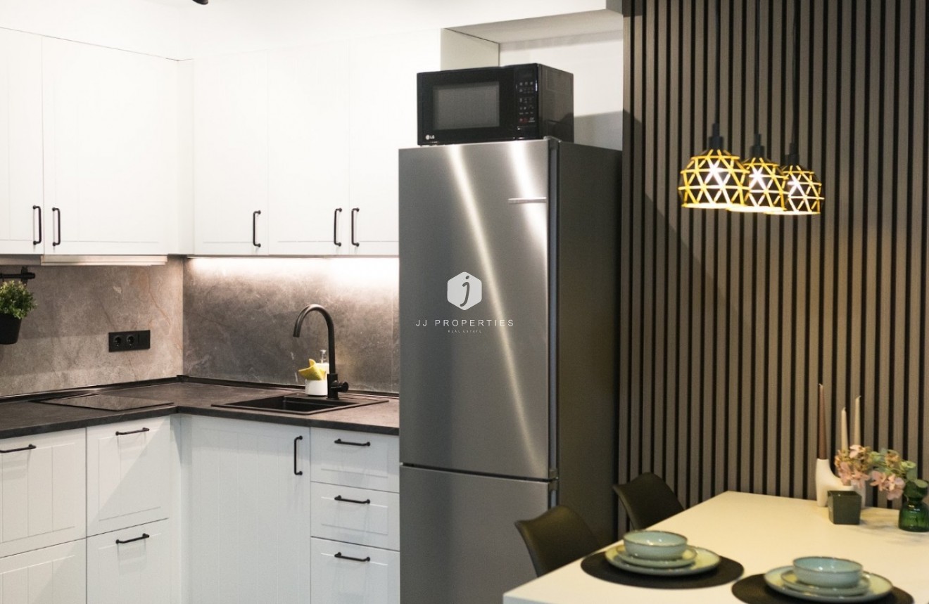 Resale - Apartment / flat -
Torrevieja - Costa Blanca