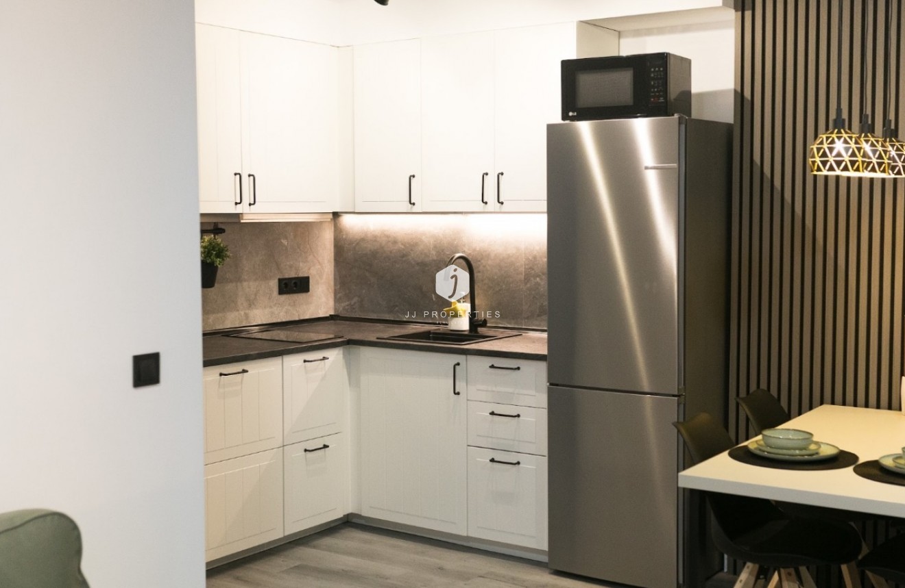 Resale - Apartment / flat -
Torrevieja - Costa Blanca