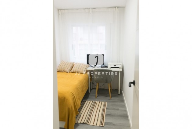 Resale - Apartment / flat -
Torrevieja - Costa Blanca