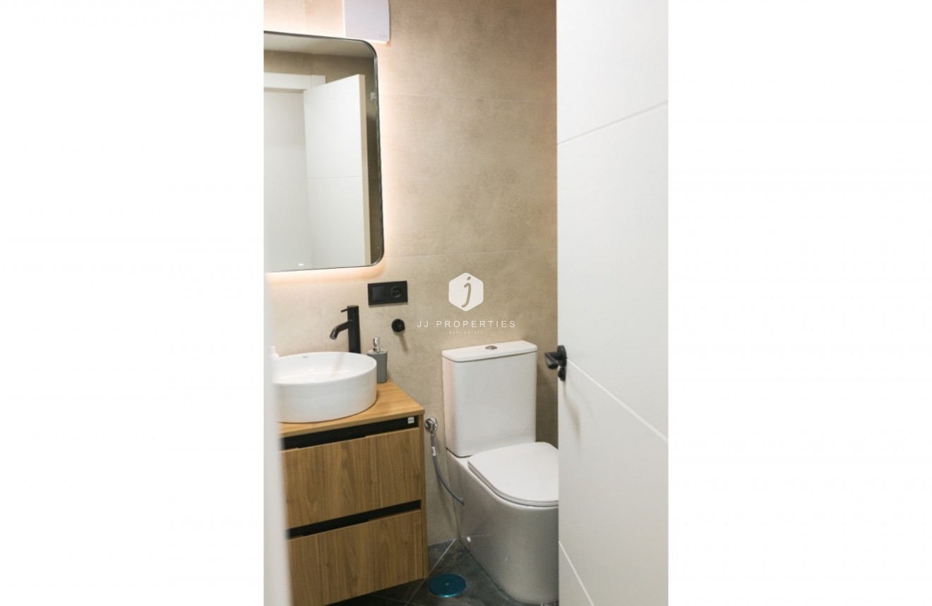 Resale - Apartment / flat -
Torrevieja - Costa Blanca