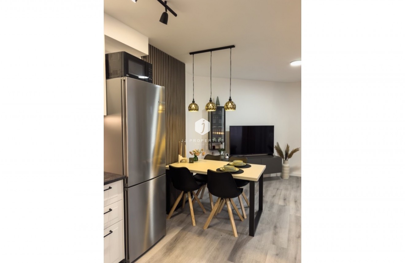 Resale - Apartment / flat -
Torrevieja - Costa Blanca