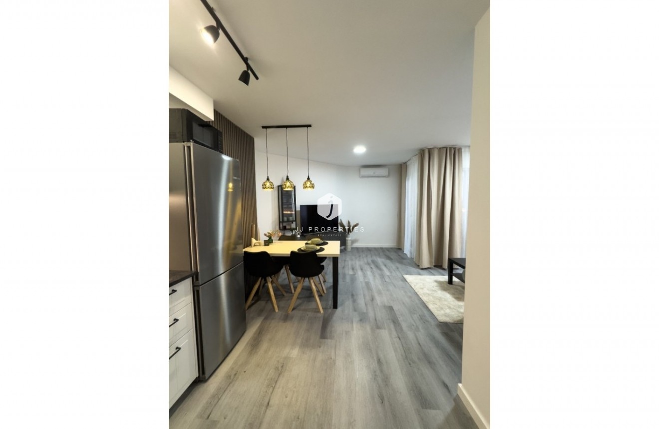 Resale - Apartment / flat -
Torrevieja - Costa Blanca