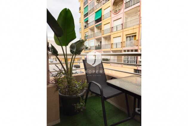 Resale - Apartment / flat -
Torrevieja - Costa Blanca