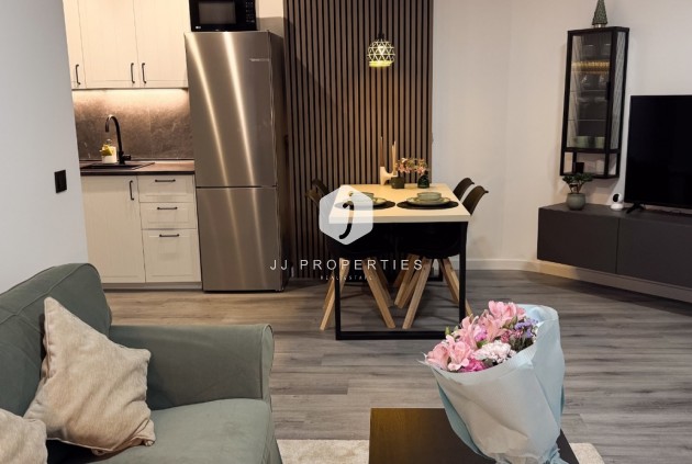 Resale - Apartment / flat -
Torrevieja - Costa Blanca