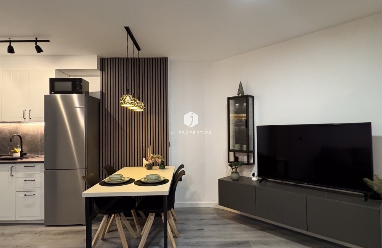 Resale - Apartment / flat -
Torrevieja - Costa Blanca