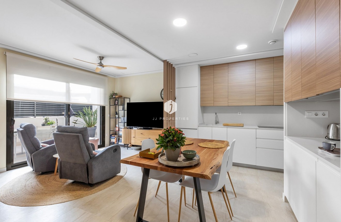 D'occasion - Appartement -
Torrevieja - Costa Blanca