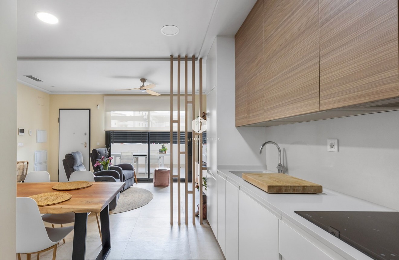 D'occasion - Appartement -
Torrevieja - Costa Blanca