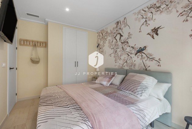 D'occasion - Appartement -
Torrevieja - Costa Blanca