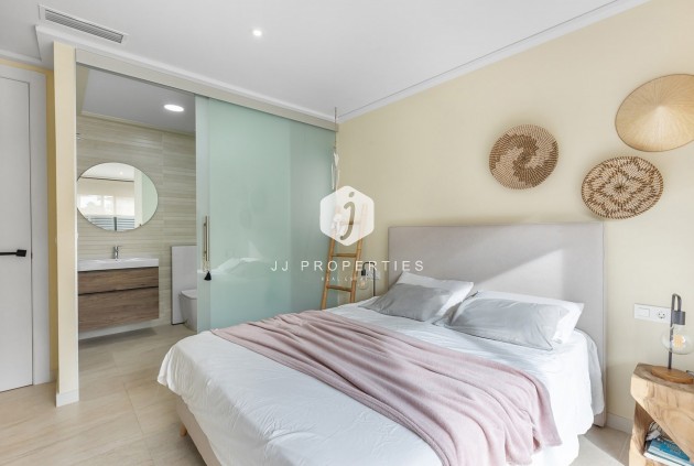 D'occasion - Appartement -
Torrevieja - Costa Blanca