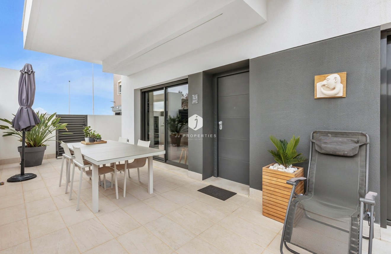 D'occasion - Appartement -
Torrevieja - Costa Blanca