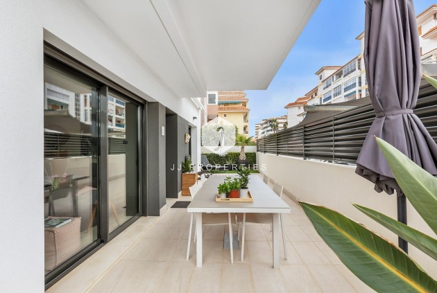 D'occasion - Appartement -
Torrevieja - Costa Blanca