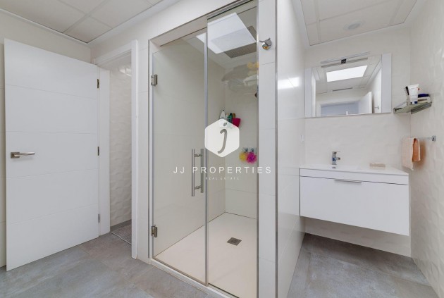 Resale - Villa -
Torrevieja - Costa Blanca