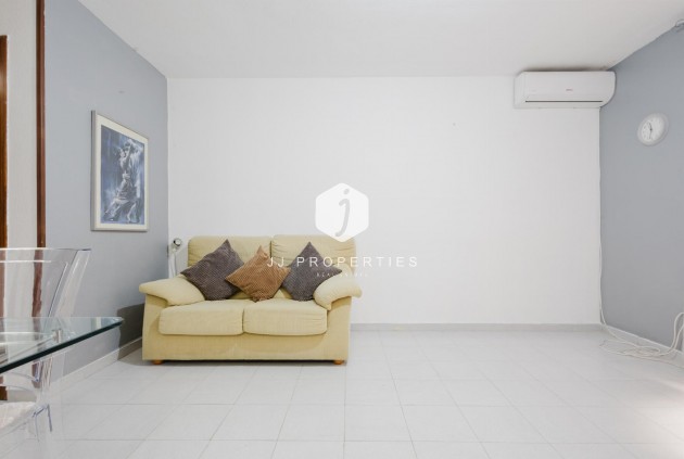 D'occasion - Appartement -
Torrevieja - Costa Blanca