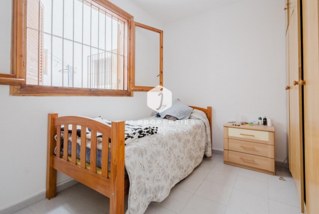 D'occasion - Appartement -
Torrevieja - Costa Blanca