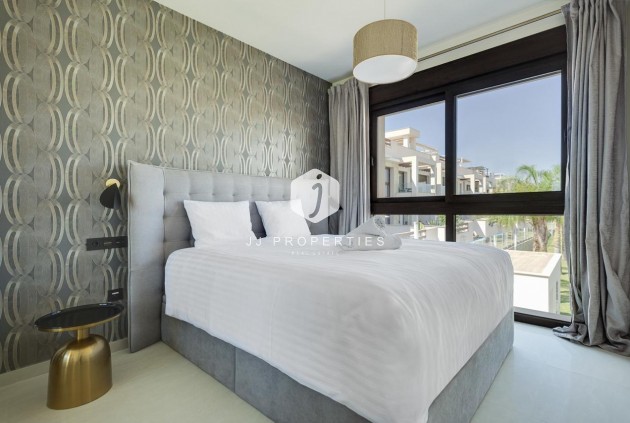 Resale - Apartment / flat -
Los Balcones - Costa Blanca