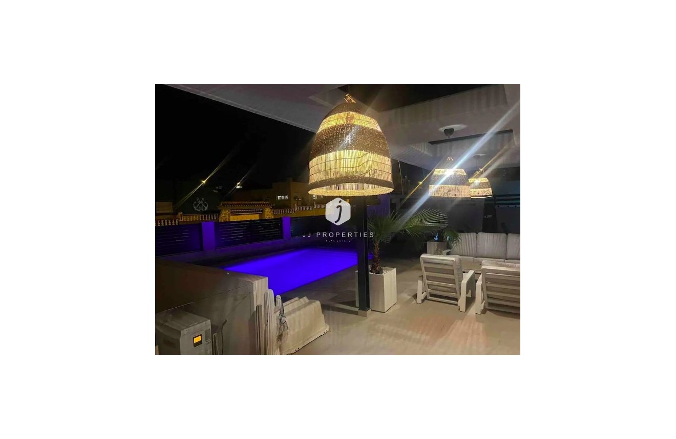 Resale - Villa -
Los Balcones - Costa Blanca