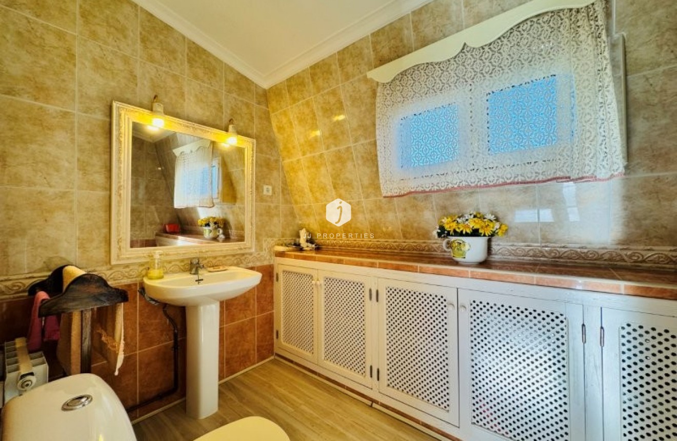 Resale - Penthouse -
La Mata - Costa Blanca