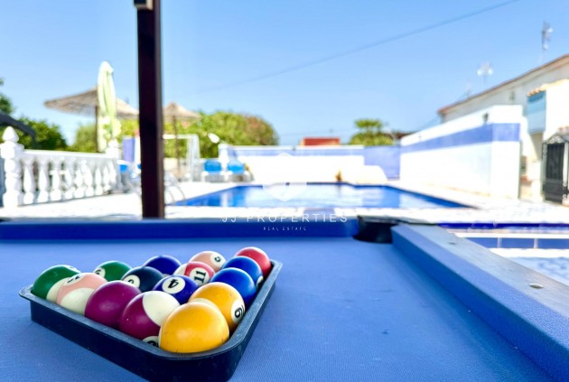 D'occasion - Villa -
Dolores - Comunidad Valenciana