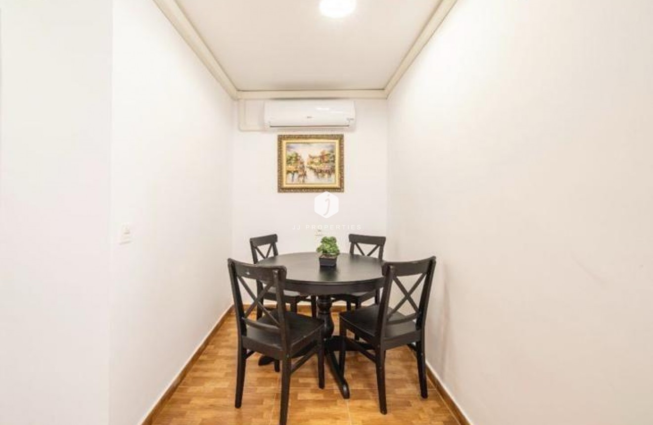 D'occasion - Appartement -
Torrevieja - La Mata Pueblo