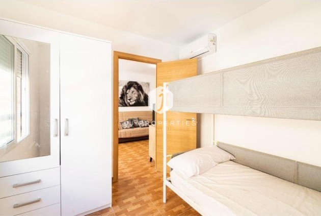 D'occasion - Appartement -
Torrevieja - La Mata Pueblo